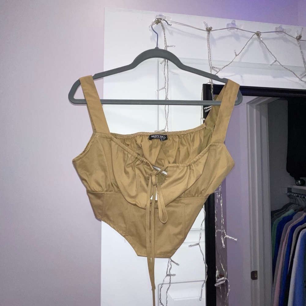 crop top